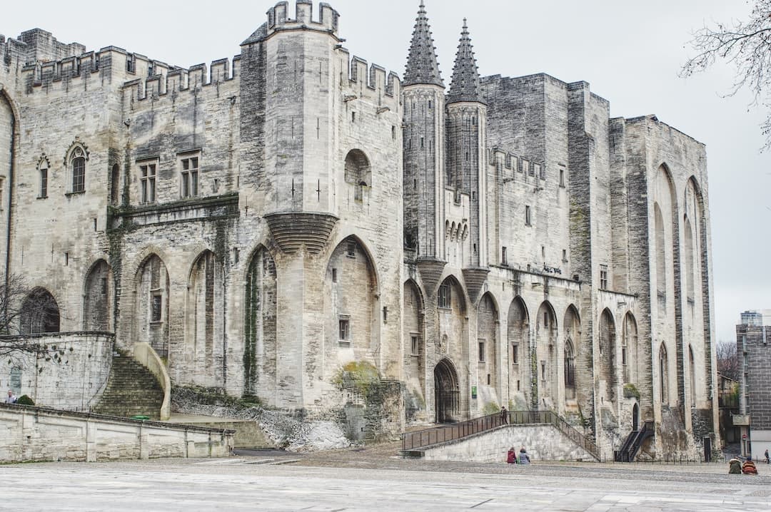 Guide de visite du Palais des papes à Avignon