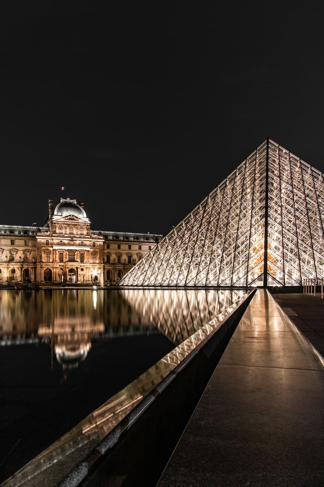 Les grandes dates du Louvre : un voyage à travers l_histoire