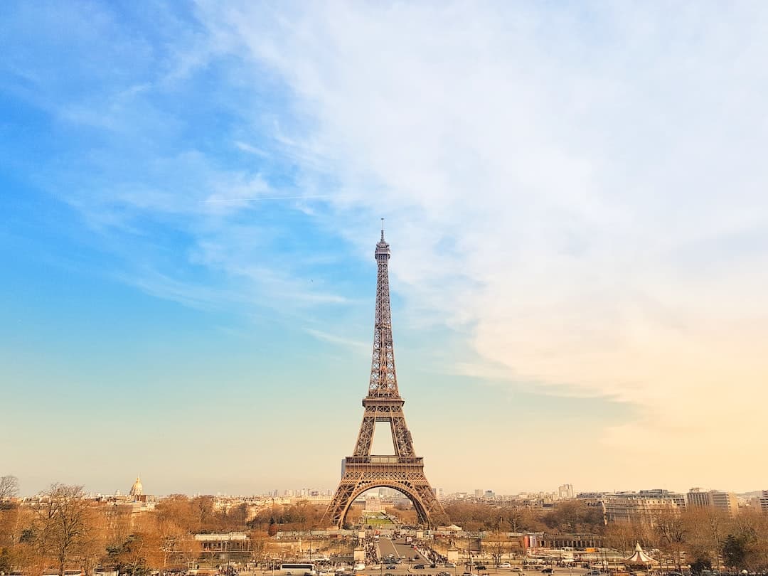 La tour Eiffel : ce que vous pouvez voir d_en haut