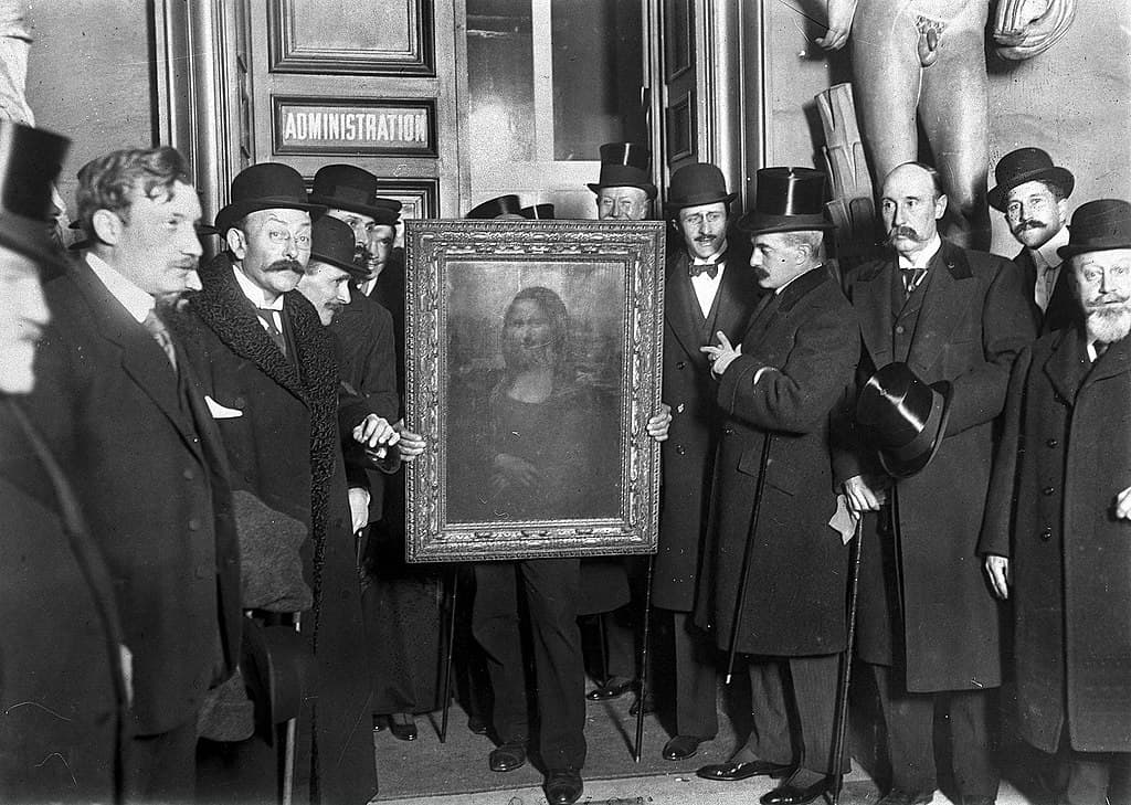 Faits divers au Louvre